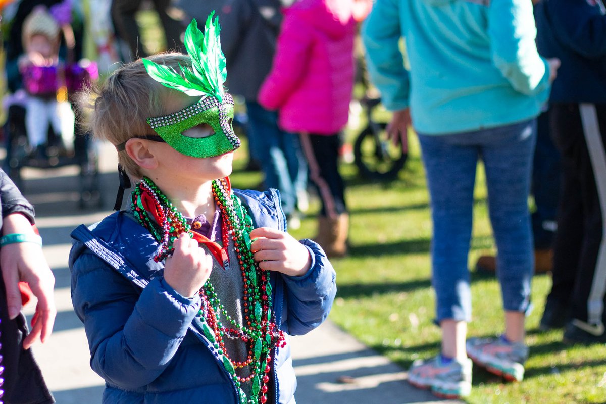 MOMS Club of Birmingham holds annual Mardi Gras Parade